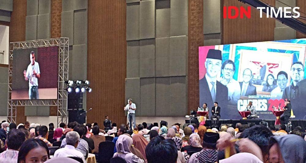 Rocky Gerung Tantang Anies Baswedan Merevisi UU ITE
