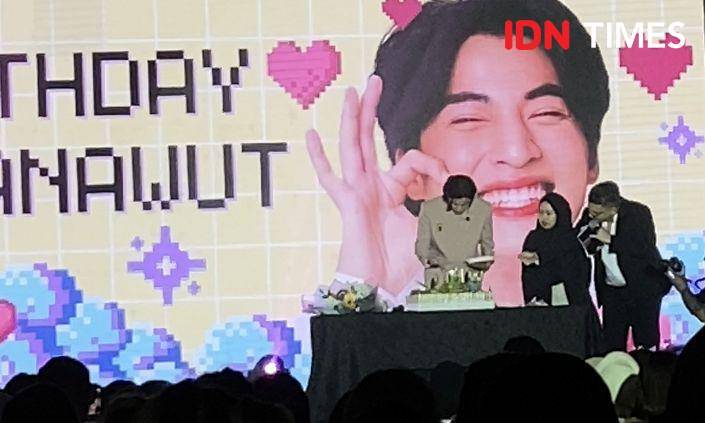 potret fan meeting Gulf Kanawut di ICE BSD Nusantara Hall, Minggu (19/11/2023) (IDN Times/Rani Asnurida)