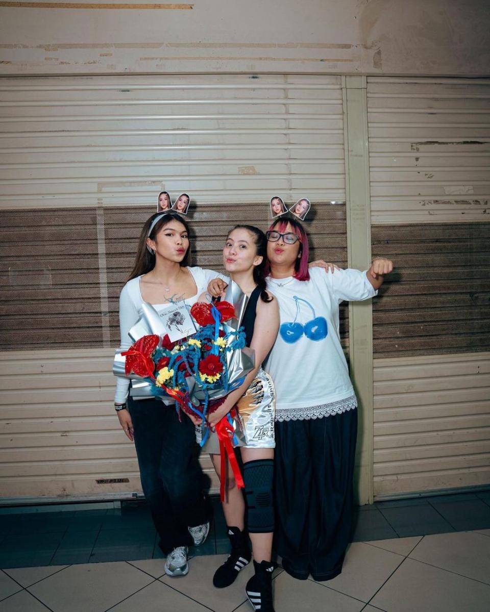potret Adhisty Zara dan sahabat (instagram.com/zaraadhsty)