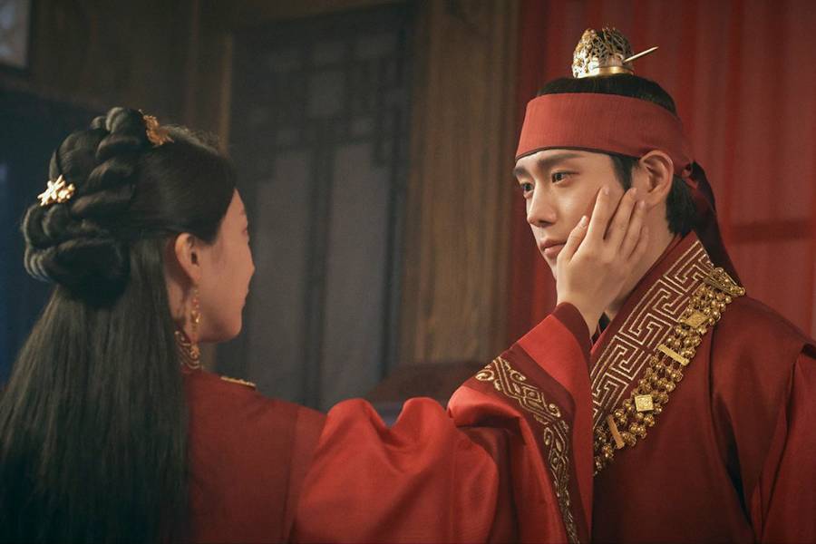 Pyo Ye Jin dan Kim Young Dae di Moon in the Day (twitter.com/channel_ENA)