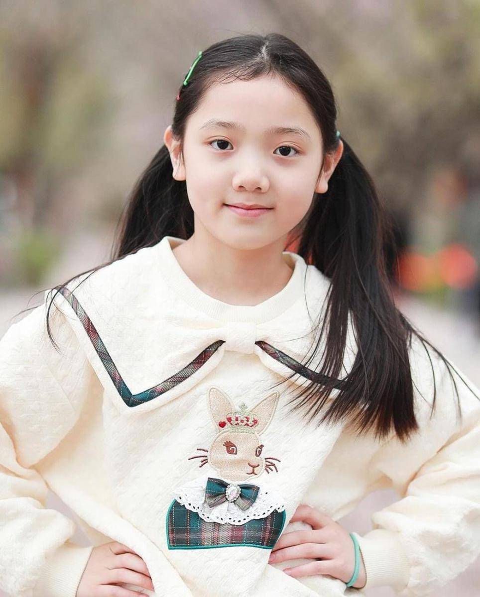 Hwang Ye Won di drama A Good Day to Be a Dog (instagram.com/yewon140301)