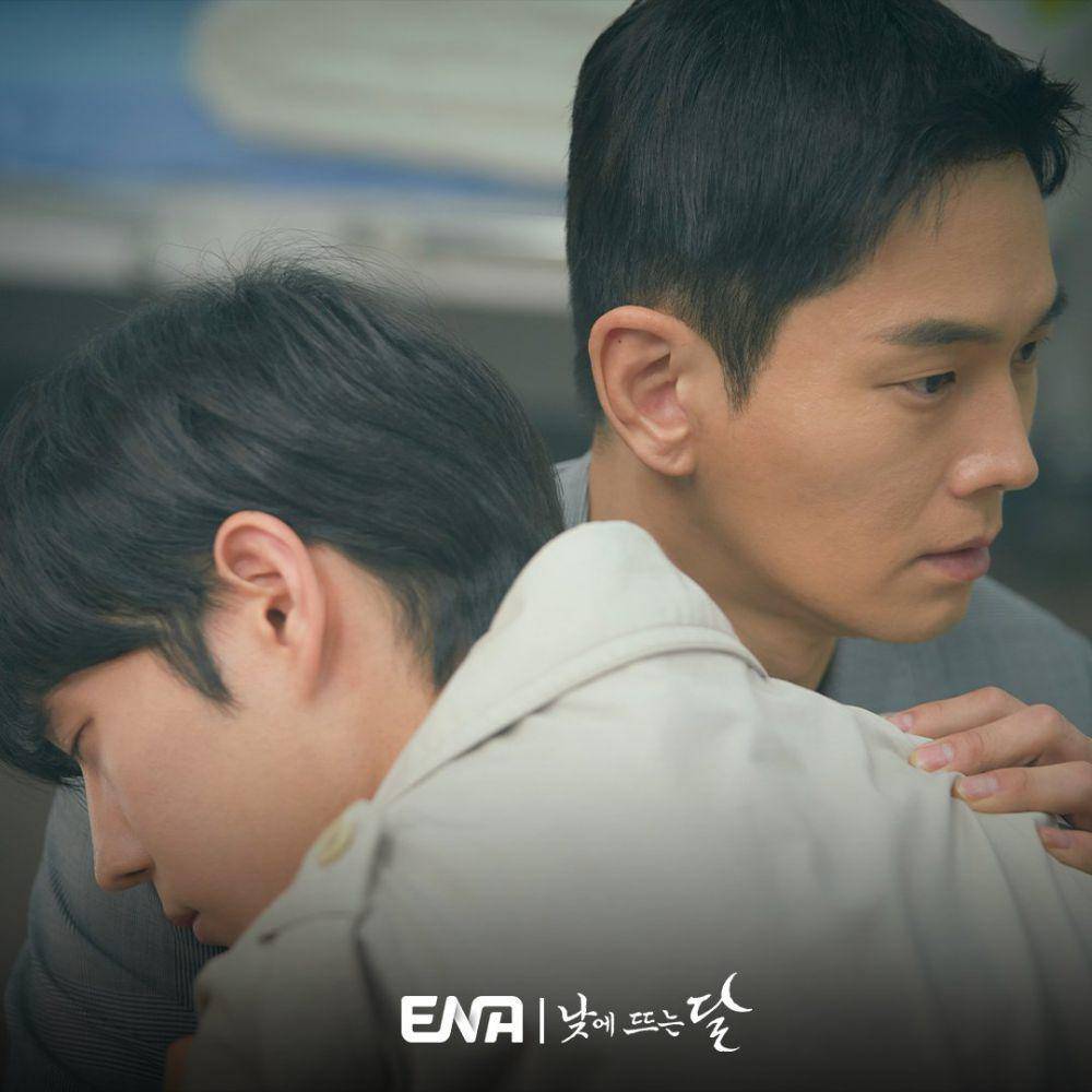 Kim Young Dae dan On Joo Wan di Moon in the Day (twitter.com/channel_ENA)