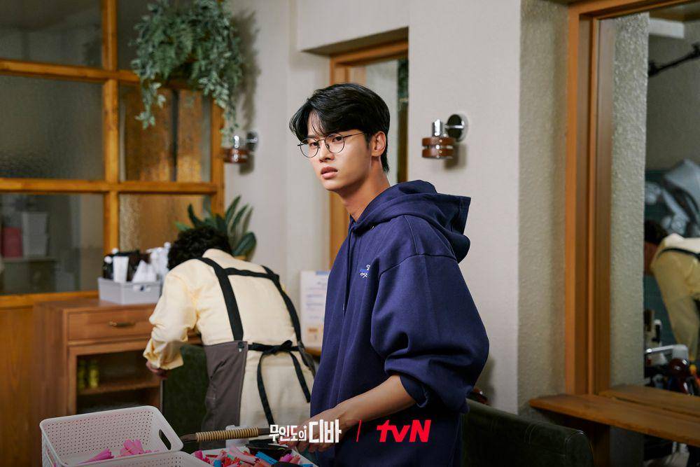 Cha Hak Yeon di Castaway Diva (twitter.com/CJnDrama)