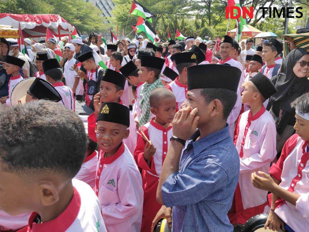 Santri Nuu Waar AFKN, Bekasi. (IDN Times/Imam Faishal)