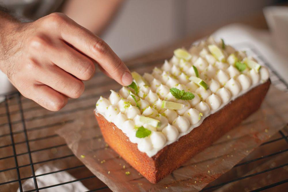 8 Macam Frosting untuk Dekorasi Kue, Bikin Tampilannya Manis!