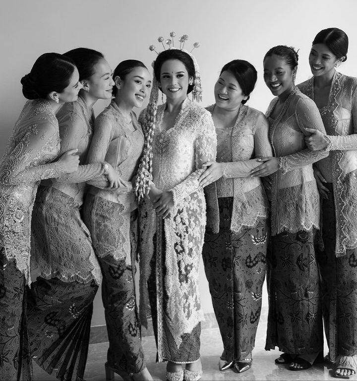 Maudy ayunda jadi bridesmaid (Instagram.com/maudyayunda)