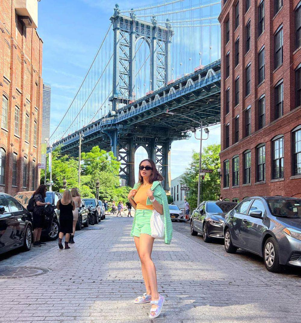 OOTD liburan ala Violenzia Jeanette (instagram.com/violenziajean)