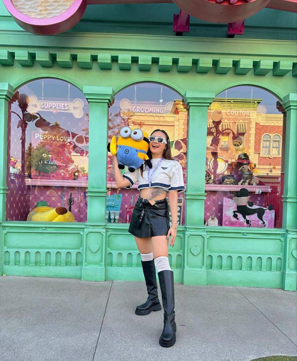 OOTD liburan ala Violenzia Jeanette (instagram.com/violenziajean)