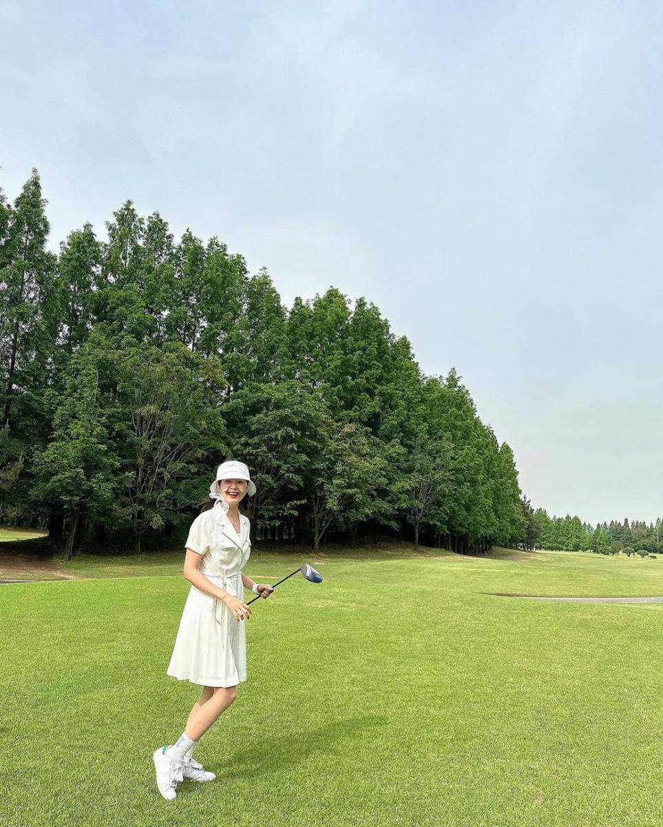 Jeon So Min (instagram.com/jsomin86)