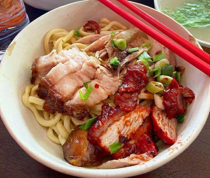 Bakmie Karet (instagram.com/laskarkuliner)