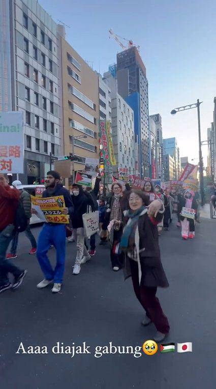 potret Zaskia Adya Mecca ikut aksi bela Palestina di Jepang (instagram.com/zaskiadyamecca)