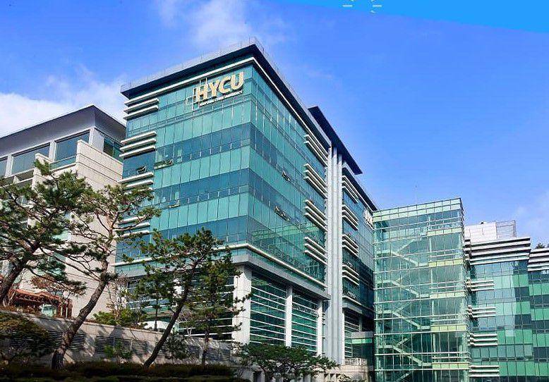 Hanyang Cyber University (instagram.com/hycu_official)
