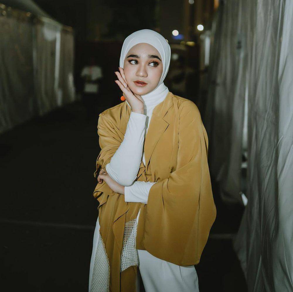 makeup look ala Nabila Taqiyyah (instagram.com/nabilataqiyyah)
