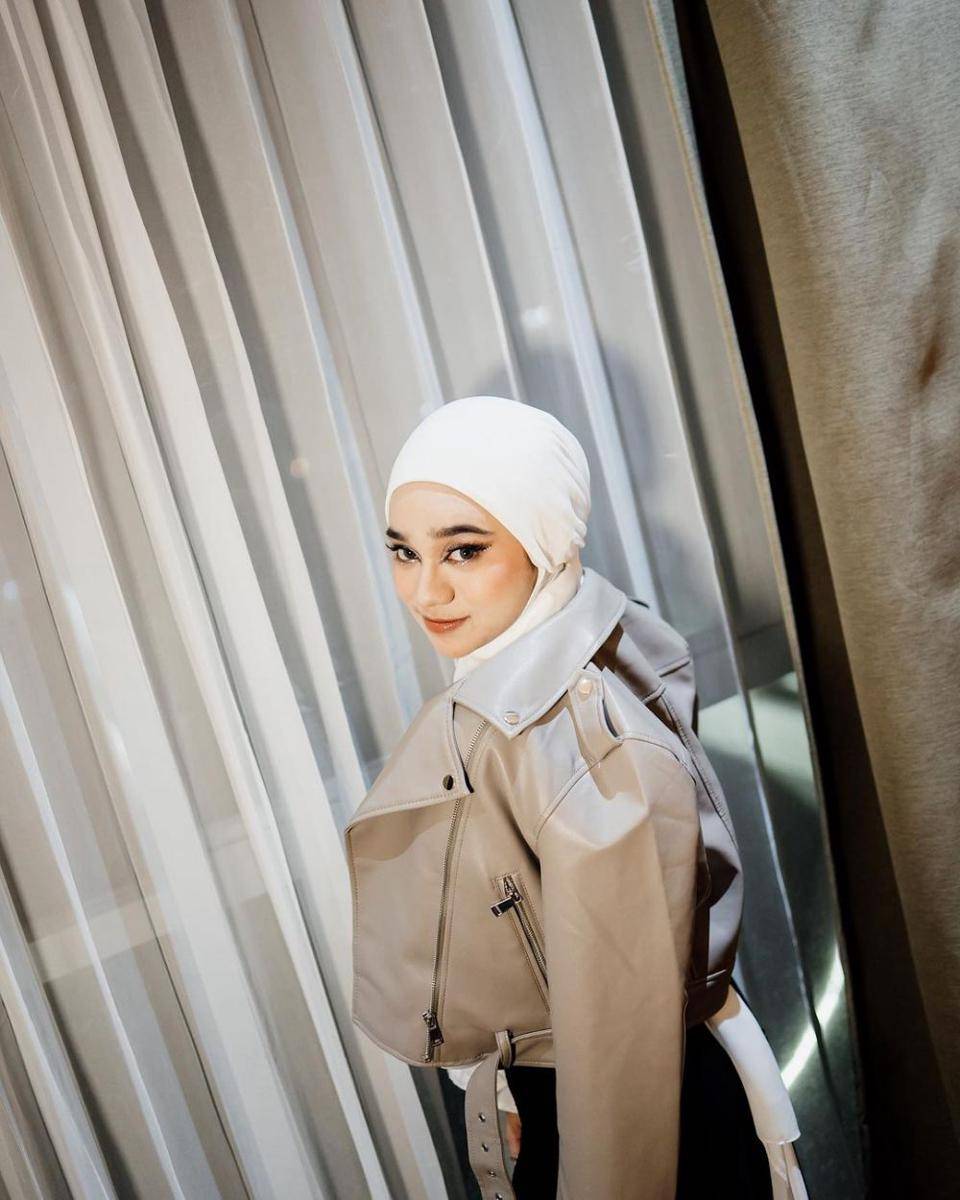 makeup look ala Nabila Taqiyyah (instagram.com/nabilataqiyyah)