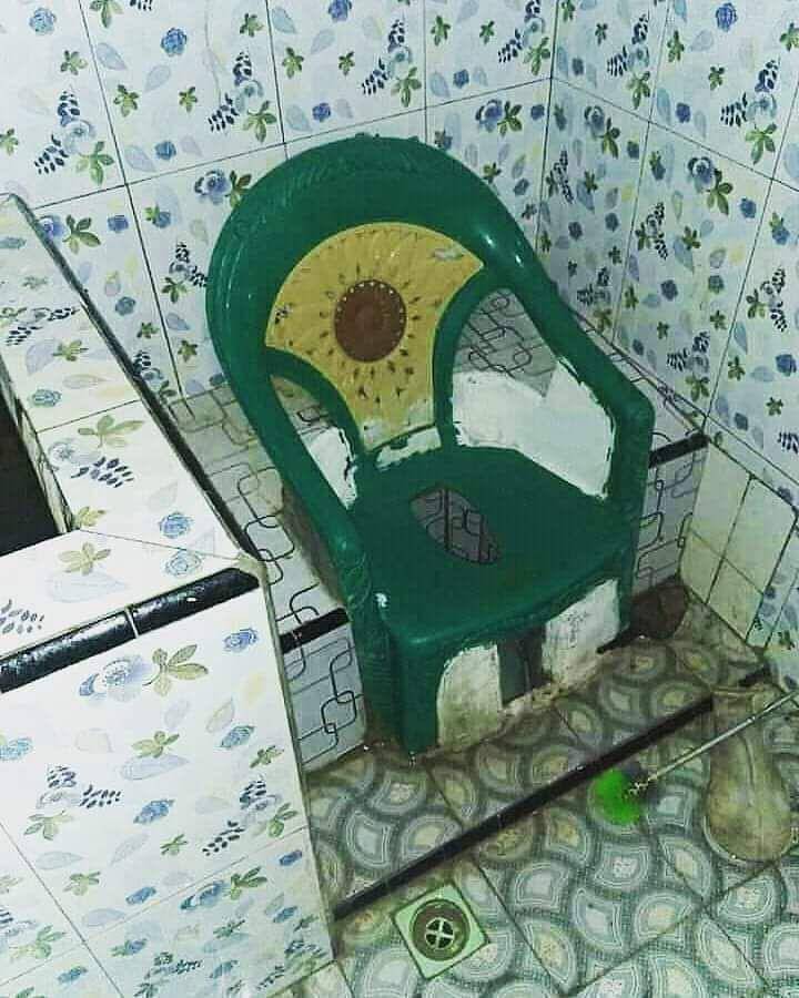 potret WC jongkok bentuk paling kocak (reddit.com/user/cici_kelinci)
