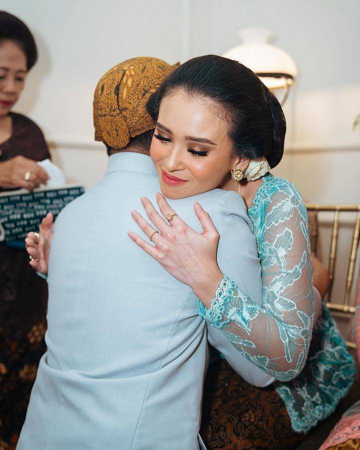 potret upacara langkahan adik Ayushita (instagram.com/ayushita)