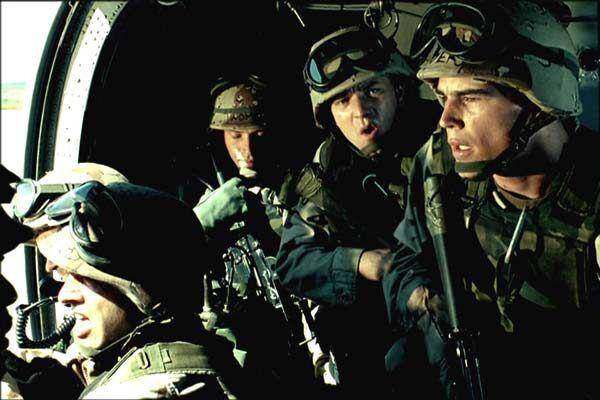 adegan dalam film Black Hawk Down (dok. Columbia Pictures/Black Hawk Down)