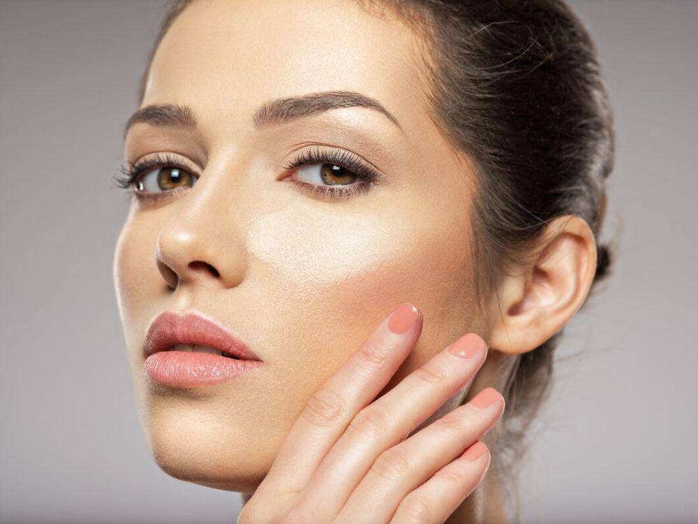 ilustrasi tampilan makeup (freepik.com/valuavitaly)