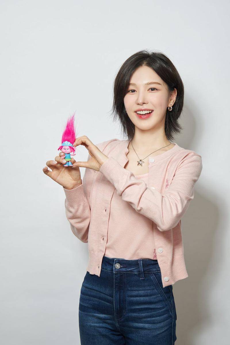 potret Wendy Red Velvet untuk "Trolls Band Together" (twitter.com/RIIZEfess)