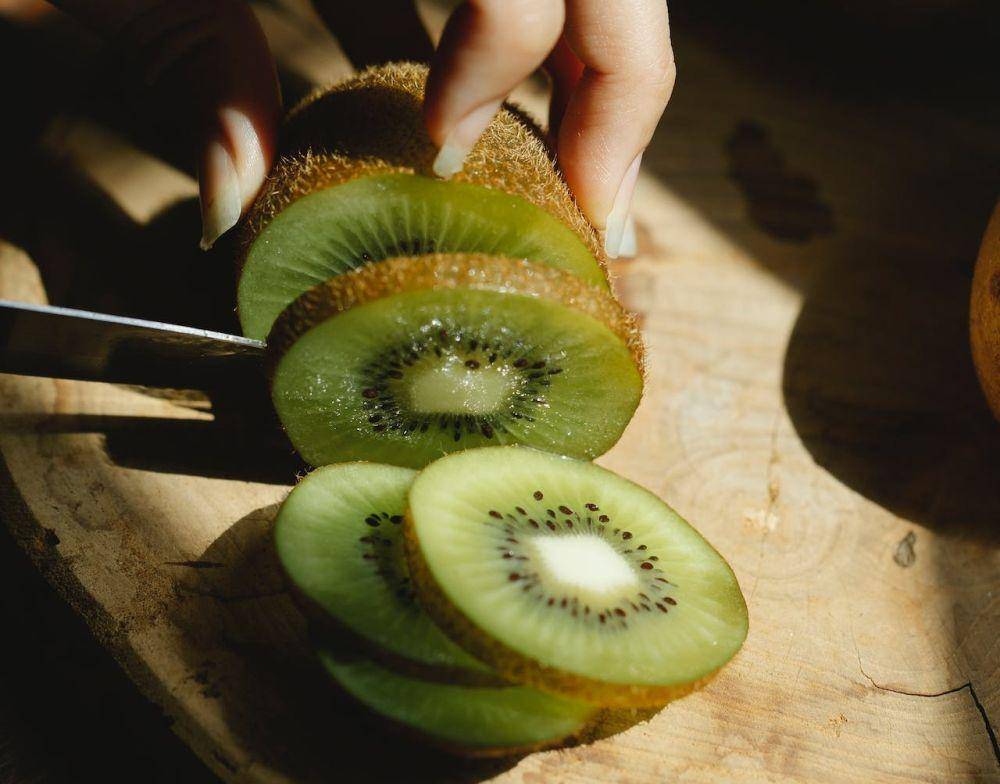 kiwi potong (pexels.com/Any Lane)