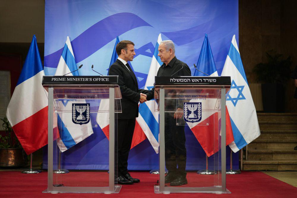 Potret Emmanuel Macron dan Benjamin Netanyahu.(Twitter.com/Emmanuel Macron)