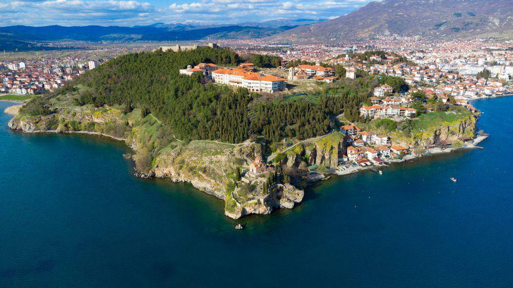 ilustrasi Makedonia (unsplash.com/Slavcho Malezanov)