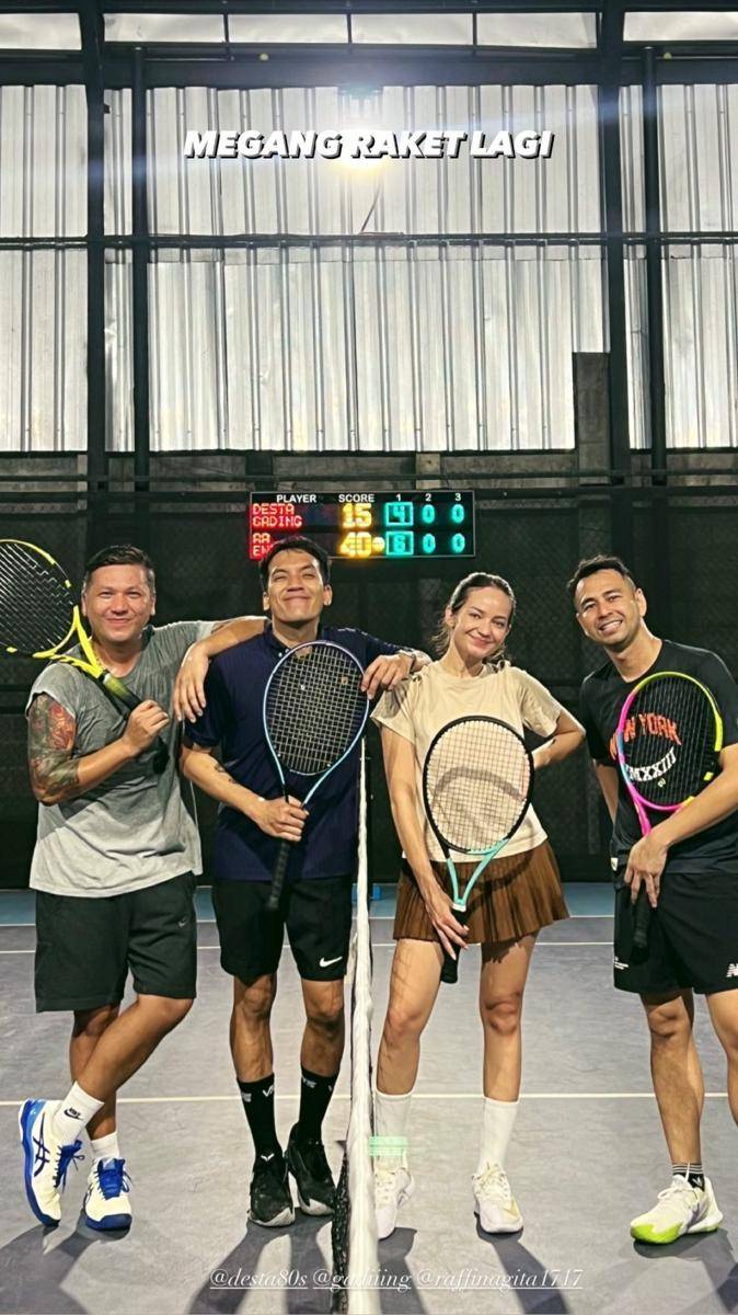 potret Enzy Storia main tenis di Andara (instagram.com/enzystoria)