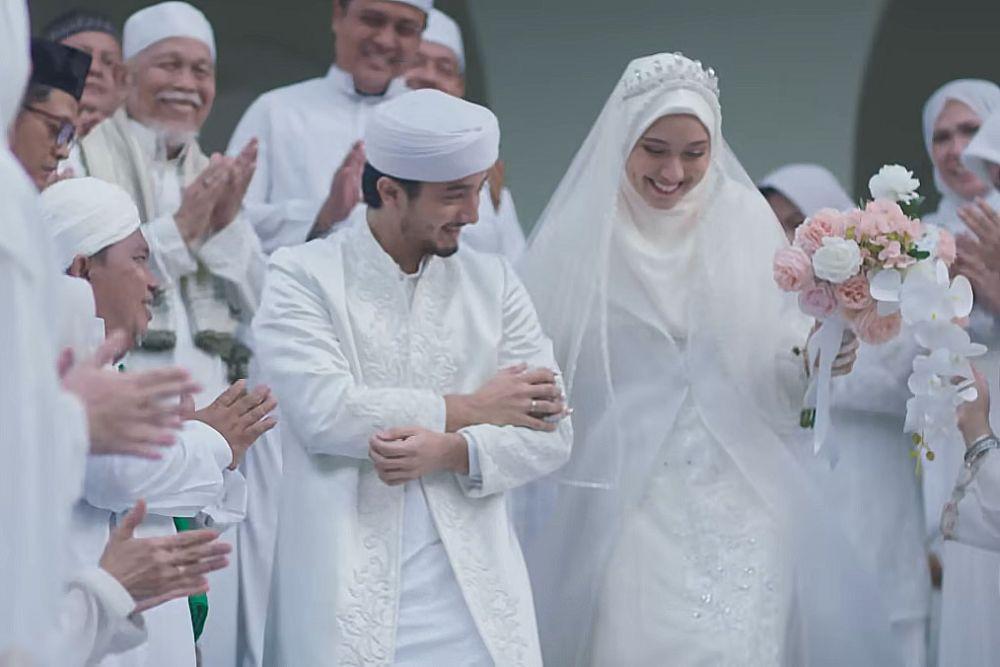7 Potret Pernikahan Bryan Domani dan Yasmin Napper di Film 172 Days