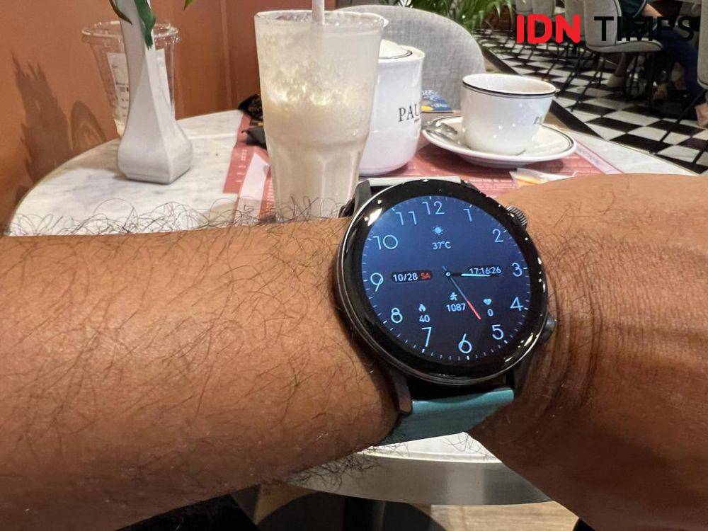 Smartwatch Kieslect Kr Pro Ltd (IDN Times/Wahyu Kurniawan)