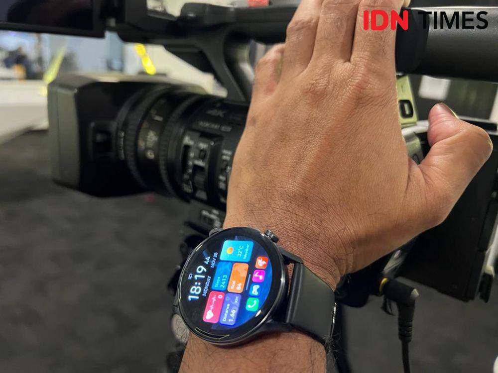 Smartwatch Kieslect Kr Pro Ltd (IDN Times/Wahyu Kurniawan)
