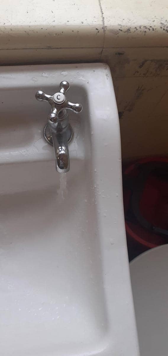 momen ngeselin di stasiun kereta (reddit.com/user/Cybertronian_Grizzly)