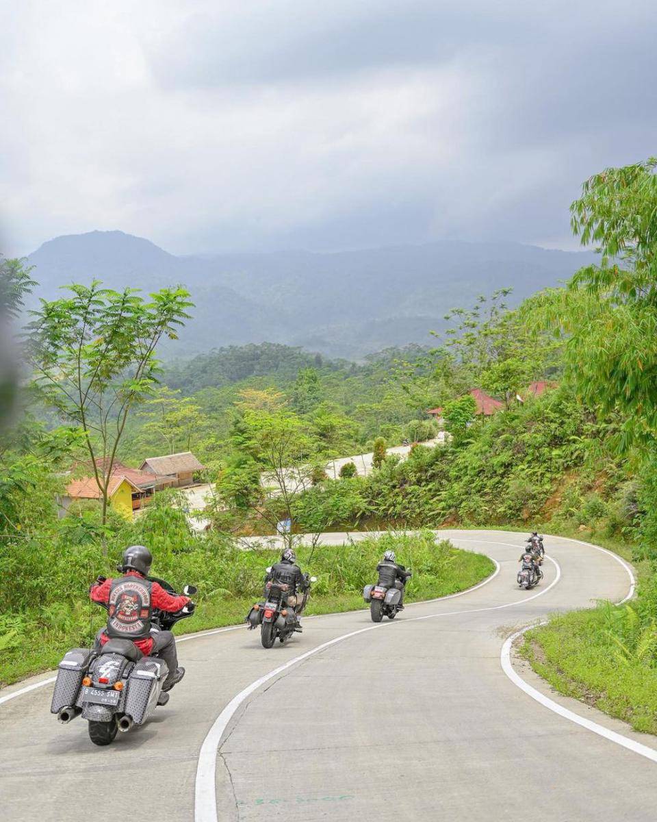 potret the Prediksi touring ke Pulomanuk (instagram.com/t_orasudi_ro)
