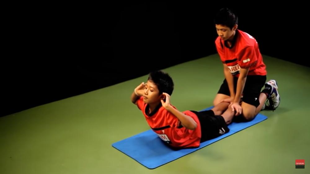 Cara Melakukan Back Up dengan Mudah, Latih Otot Punggung!
