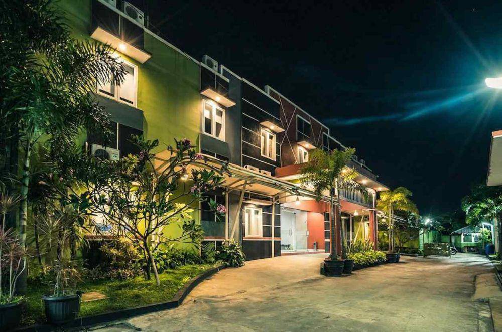 De'kayakini Hotel (maps.google.com/OYO 342 De'kayakini Hotel)