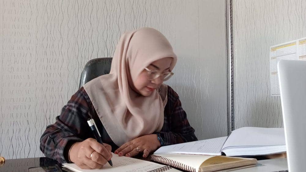 Komisioner KPU Magetan Nanik Yasiroh Divisi Perencanaan Data dan Informas/ IDN Times/ Riyanto