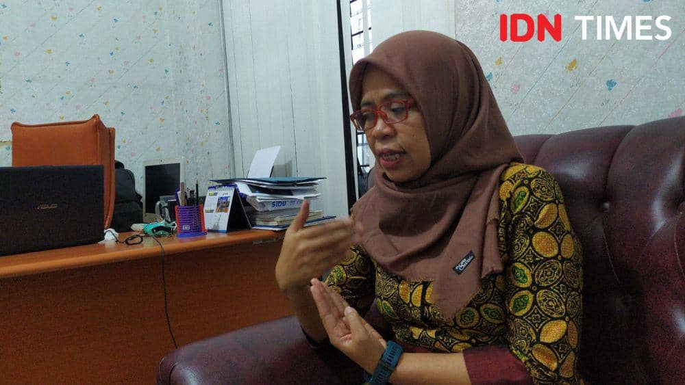 Kepala Perwakilan Ombudsman Jawa Tengah, Siti Farida saat memberi penjelasan mengenai pola pengawasan terhadap para Pj Bupati dan Walikota di kantornya. (IDN Times/Fariz Fardianto)