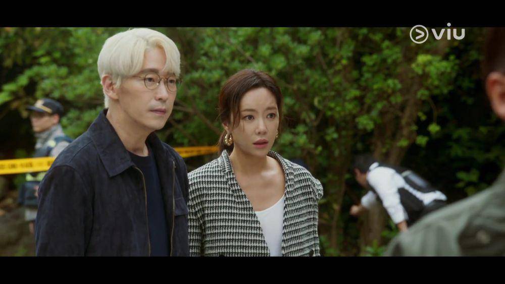 Uhm Ki Joon dan Hwang Jung Eum di drama The Escape of the Seven (Dok. VIU/The Escape of the Seven)