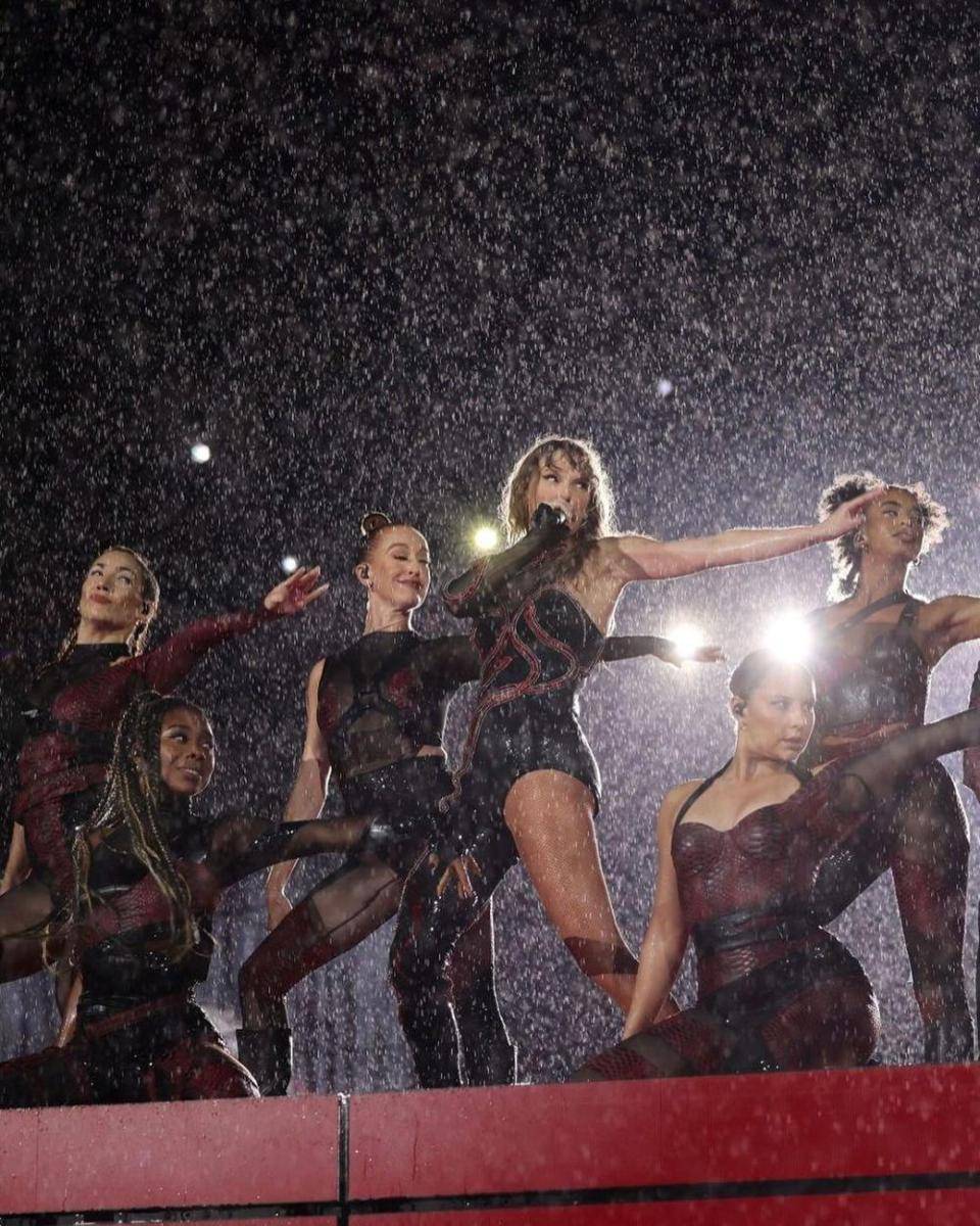 Taylor Swift di The Eras Tour Rio de Janeiro, Brasil (instagram.com/taylorerastour))