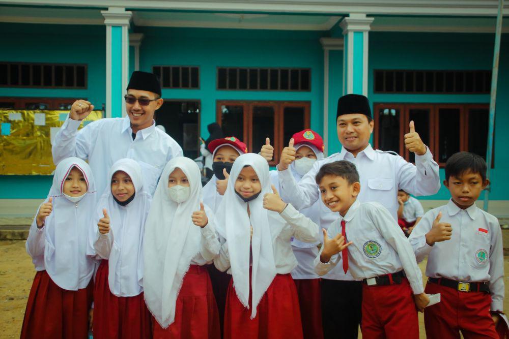 Gaji Guru PNS Terbaru 2024 Golongan I-IV dan Tunjangannya