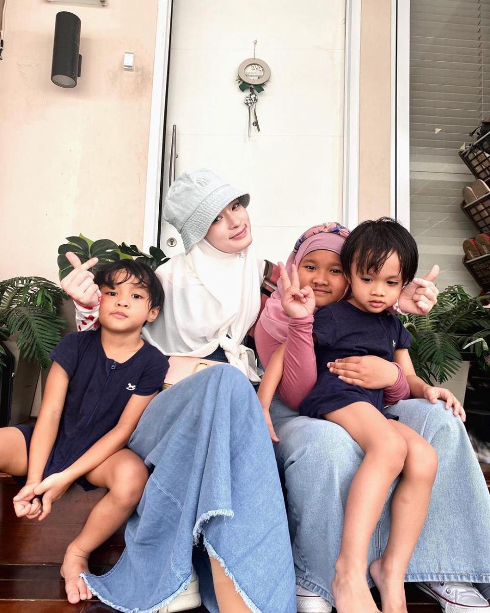 potret Inara Rusli (instagram.com/mommy_starla)