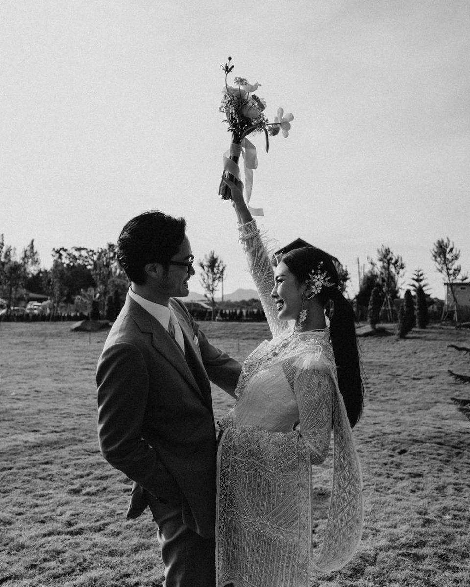 pernikahan Bew Varaporn dan Tanin S (instagram.com/bewvaraporn)
