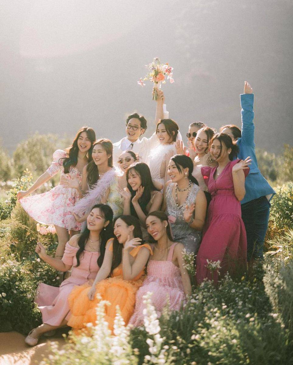 pernikahan Bew Varaporn dan Tanin S (instagram.com/bewvaraporn)