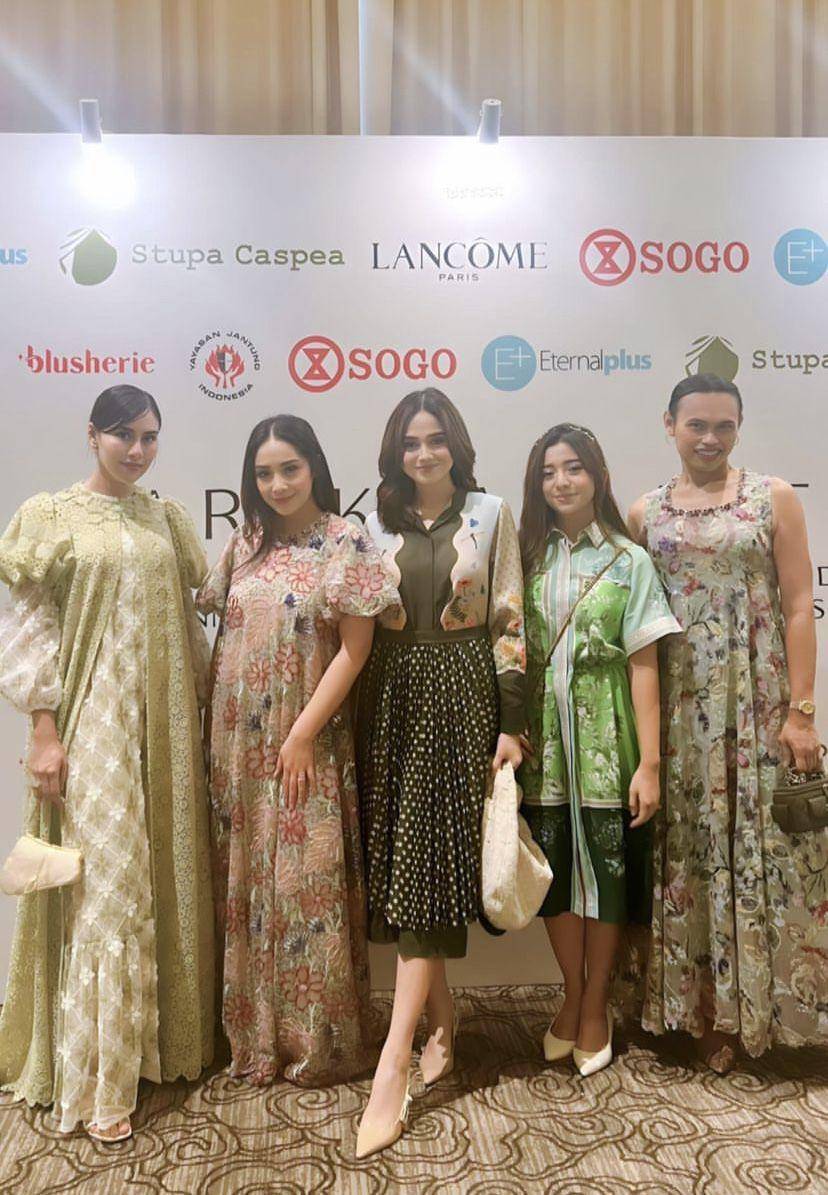 potret artis di acara ARTKEA (Instagram.com/syifahadju)