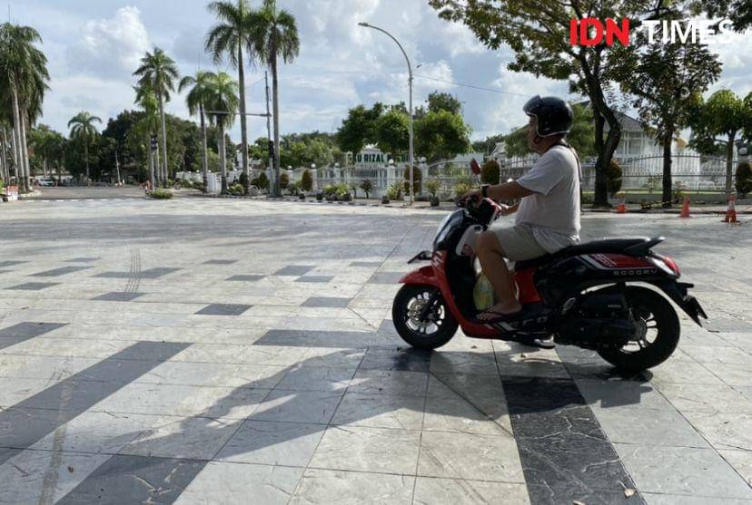 Suasana di Jalan Sudirman Medan (IDN Times/Indah Permata Sari)