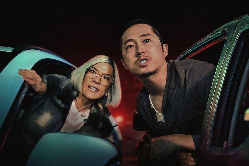 Ali Wong dan Steven Yeun dalam serial Beef (dok. Netflix/Beef)