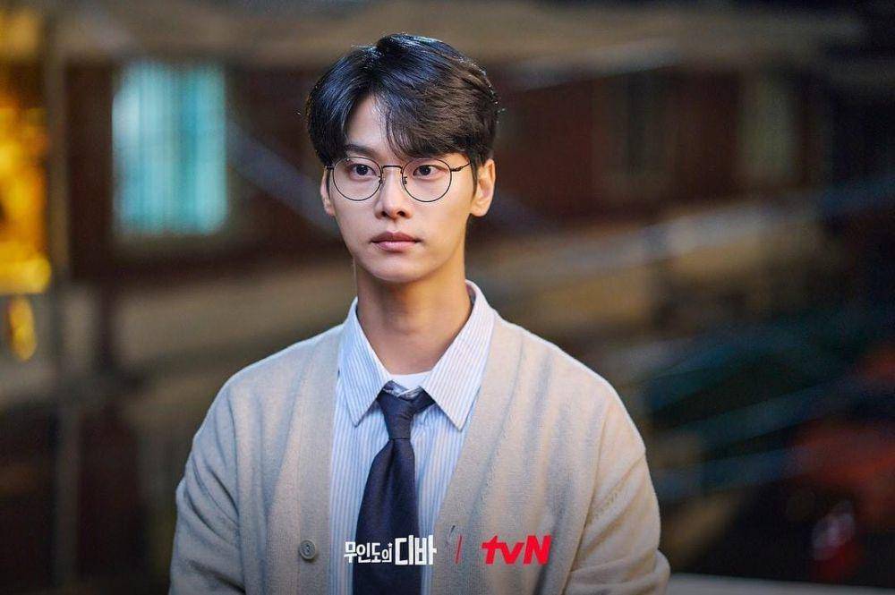 Cha Hak Yeon di drama Castaway Diva (instagram.com/tvn_drama)
