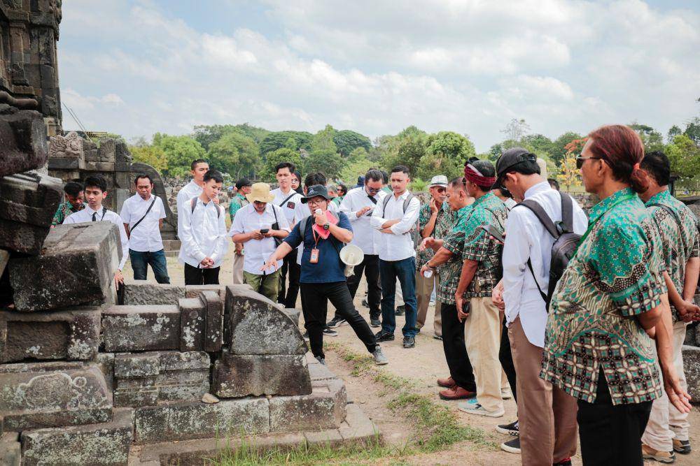 Pelatihan pemandu wisata di Candi Prambanan. (Dok. Istimewa)