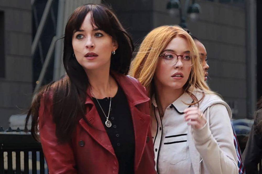 Cassandra Webb dan Julia Carpenter di Madam Web (dok. Sony Pictures/Madam Web)