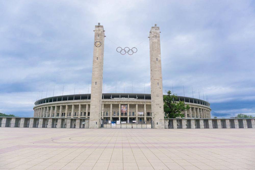 Olympiastadion di Berlin, jerman (escapevisa.com)