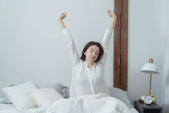 ilustrasi bangun tidur (pexels.com/id-id/miriam-alonso)